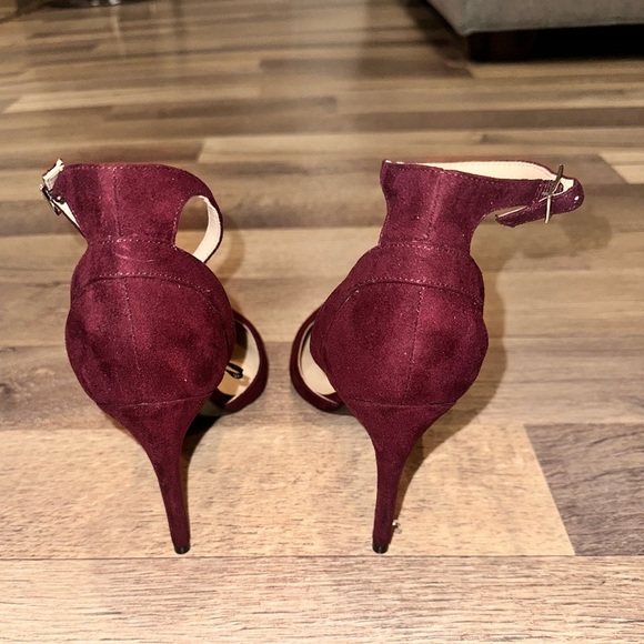 Women’s Mark Fisher Suede Maroon Heels Size 8.5 With Ankle Strap NWOT - Picture 5 of 6
